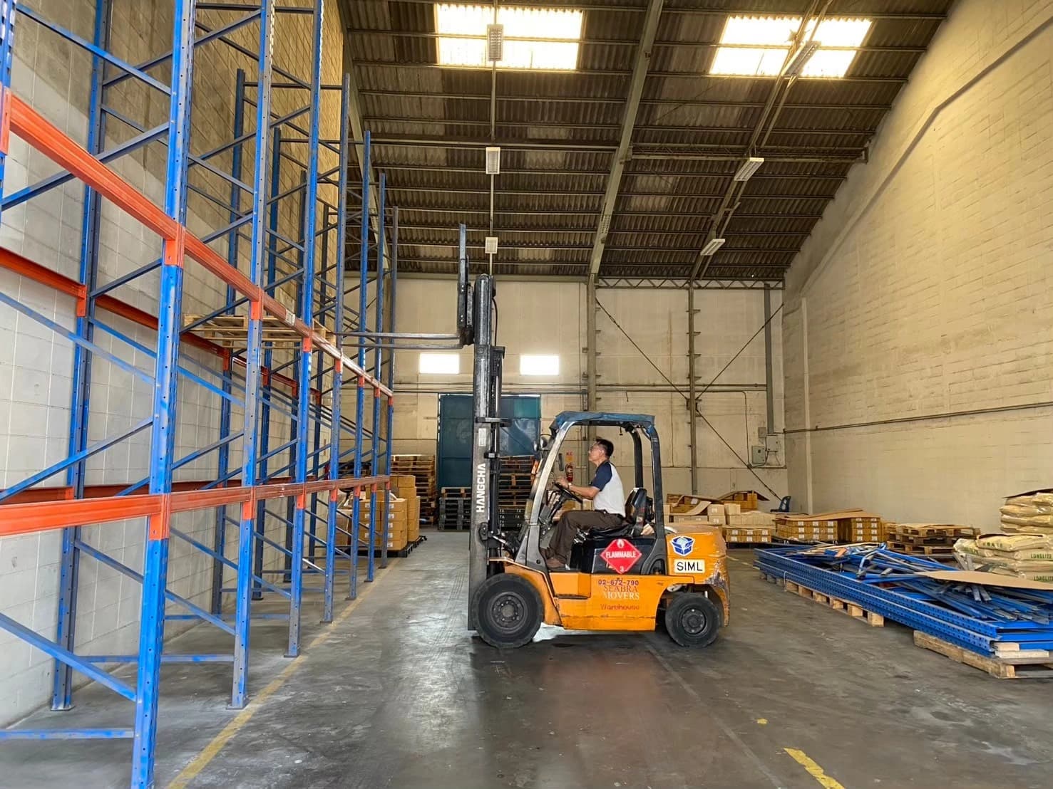 คลังสินค้าให้เช่า Seabra Movers 10